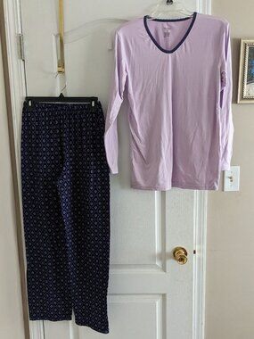 **Moving Sale** Mayfair Pajama Set Sz L